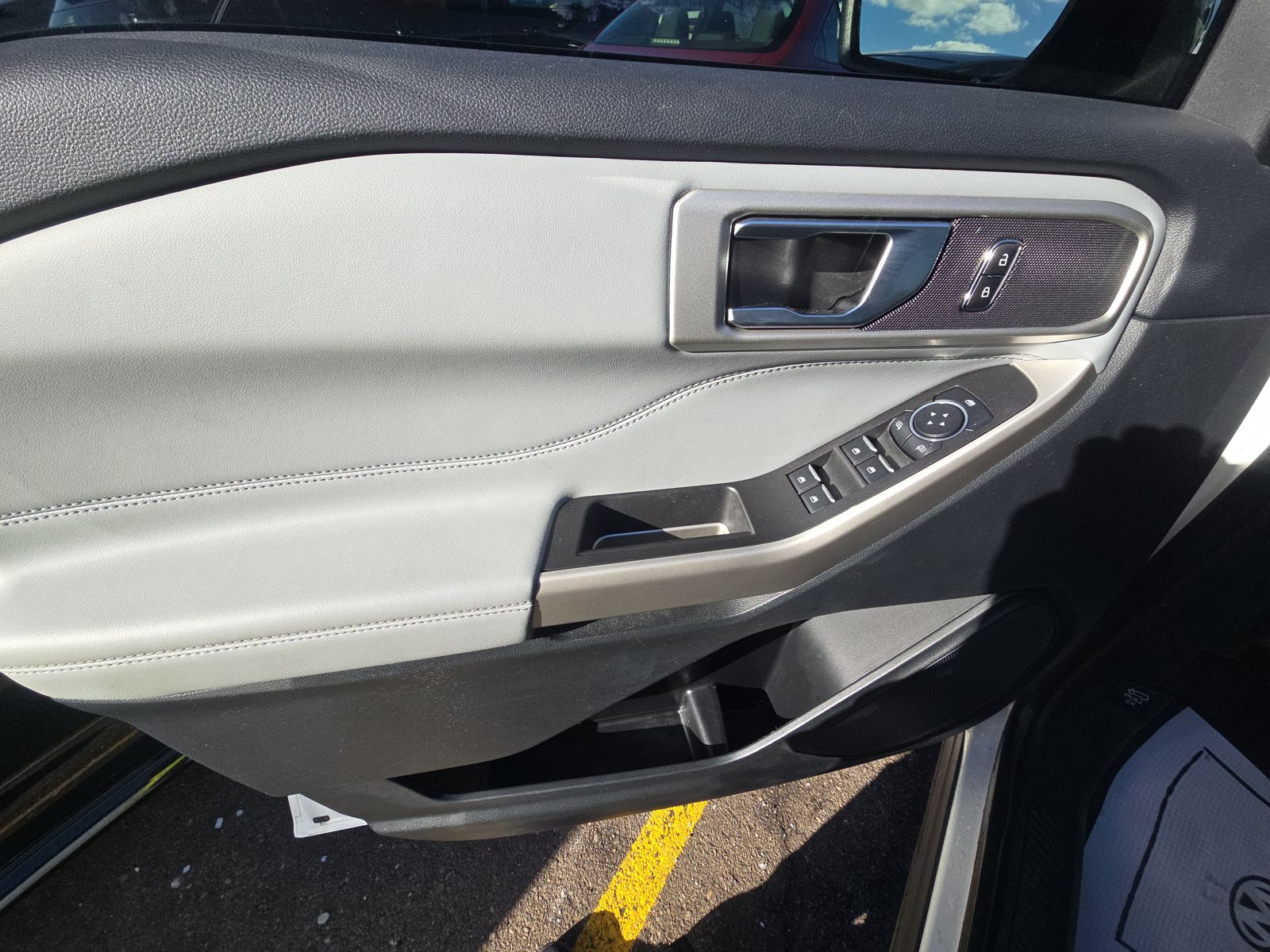 2023 Ford Explorer XLT AWD