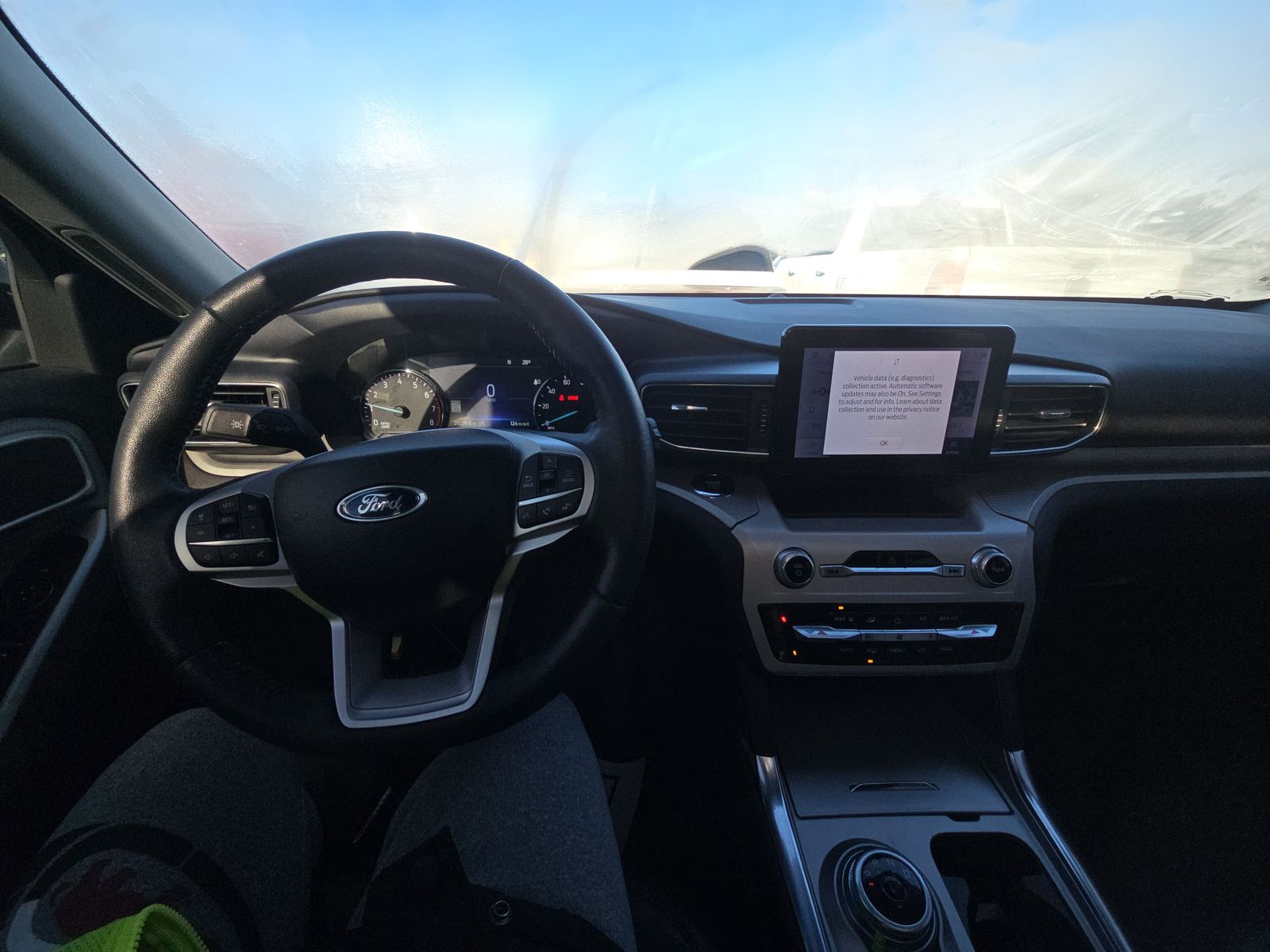 2023 Ford Explorer XLT AWD