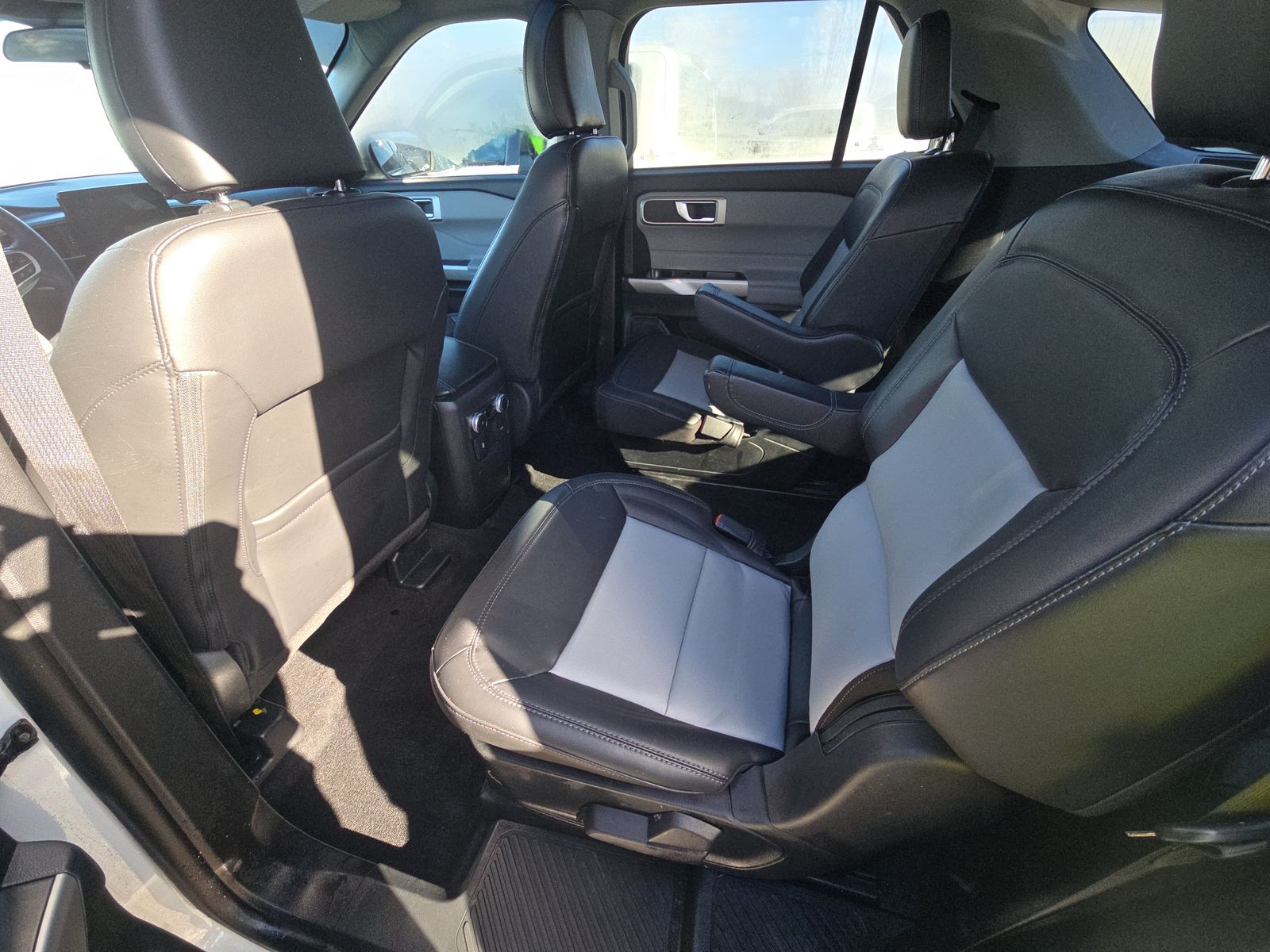 2023 Ford Explorer XLT AWD