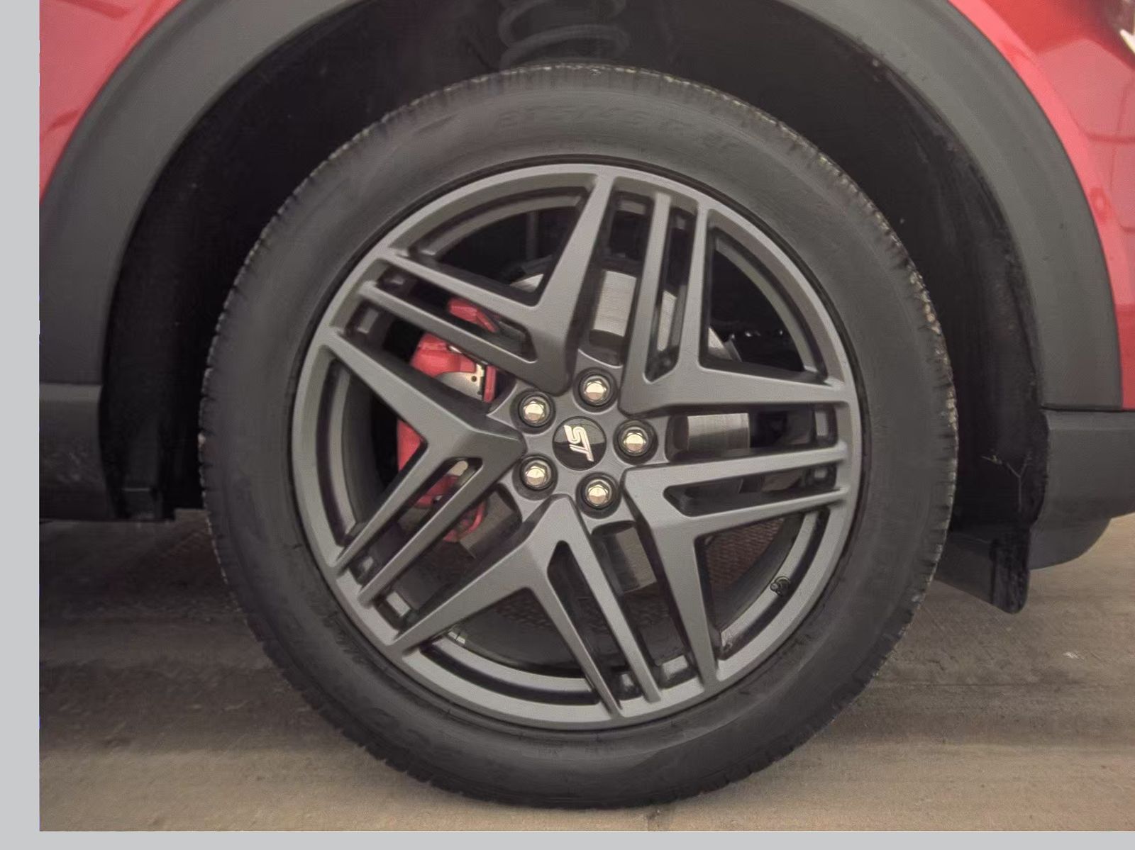 2025 Ford Explorer ST-Line AWD