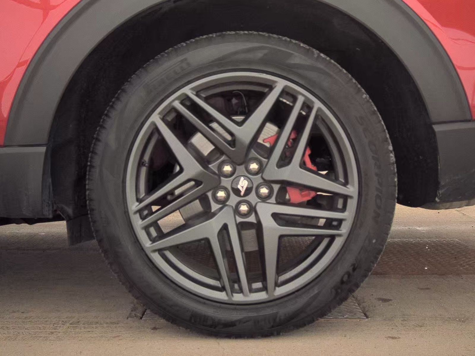 2025 Ford Explorer ST-Line AWD