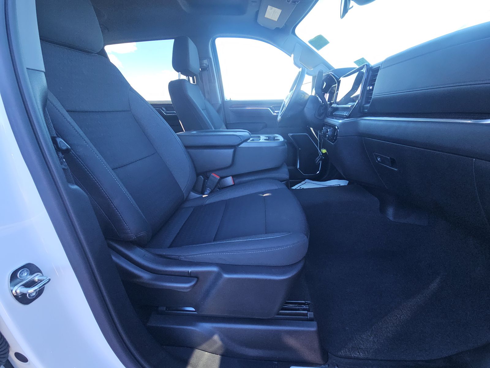 2023 Chevrolet Silverado 1500 LT AWD