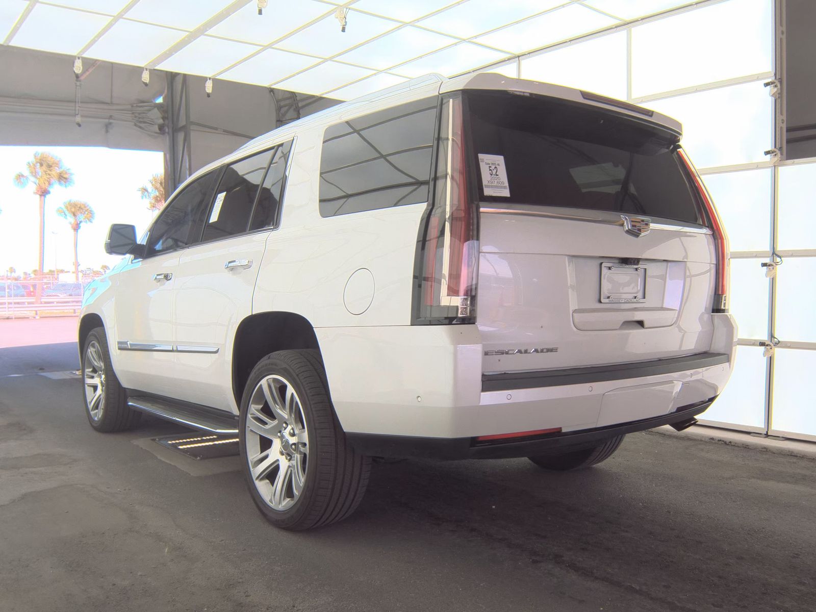 2020 Cadillac Escalade Luxury AWD