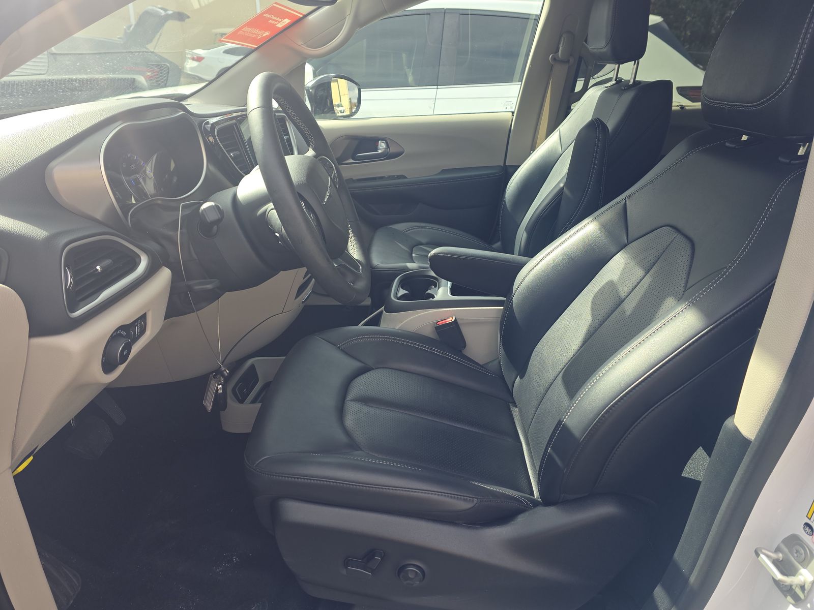 2024 Chrysler Pacifica Touring L FWD