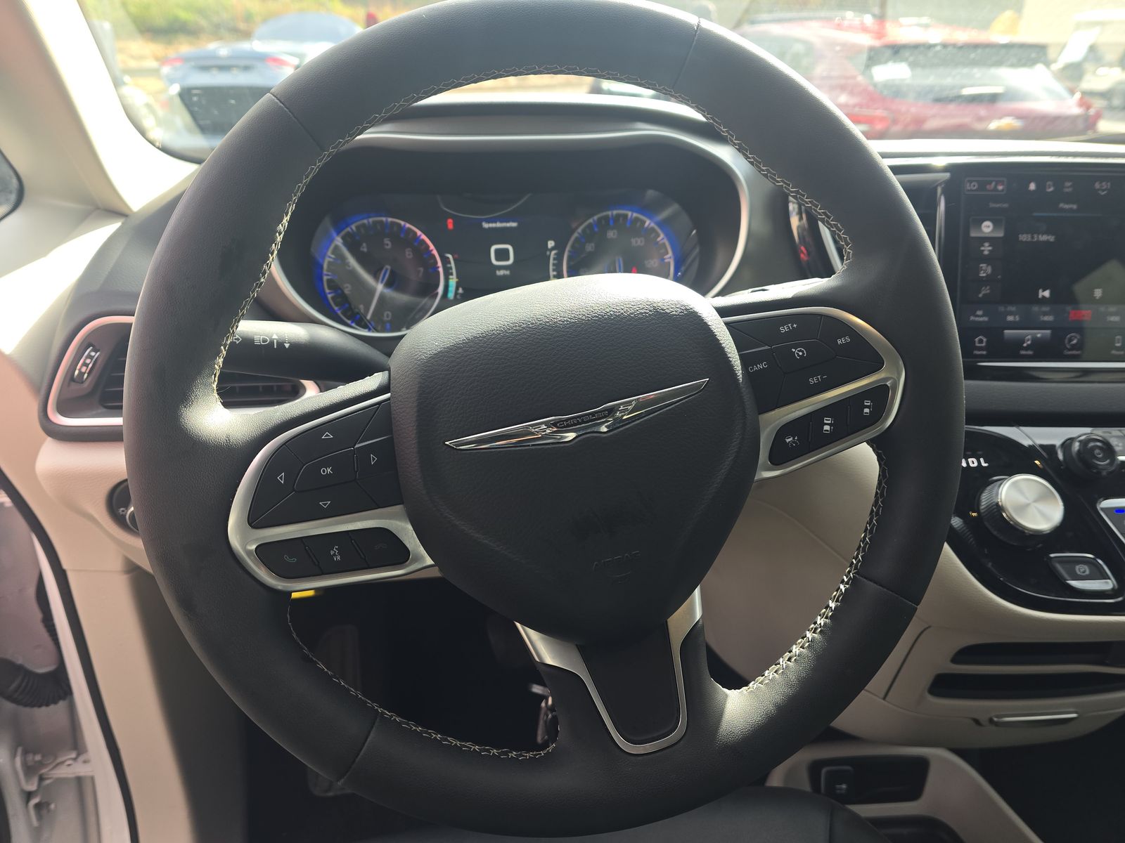 2024 Chrysler Pacifica Touring L FWD