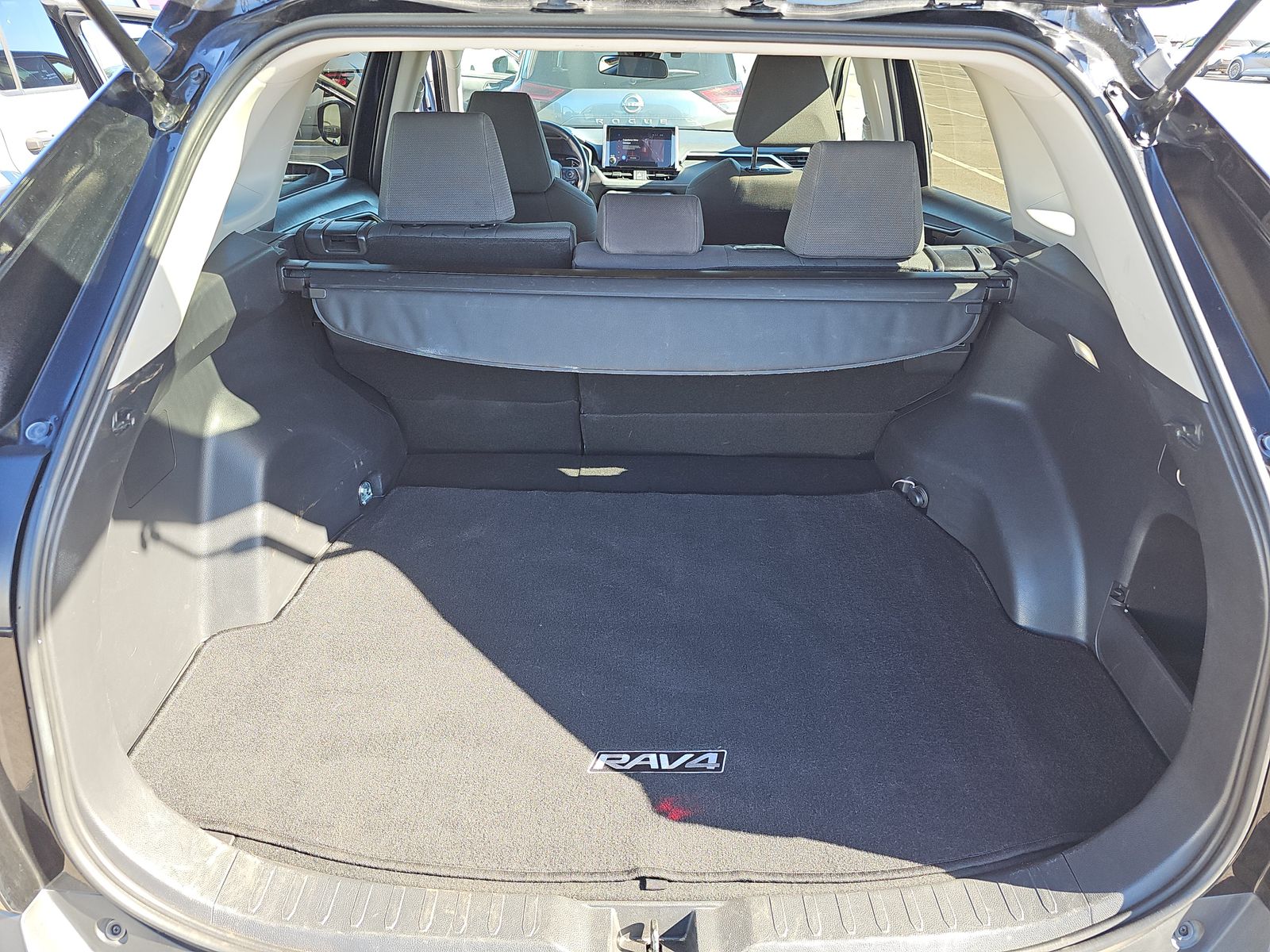 2024 Toyota RAV4 XLE AWD