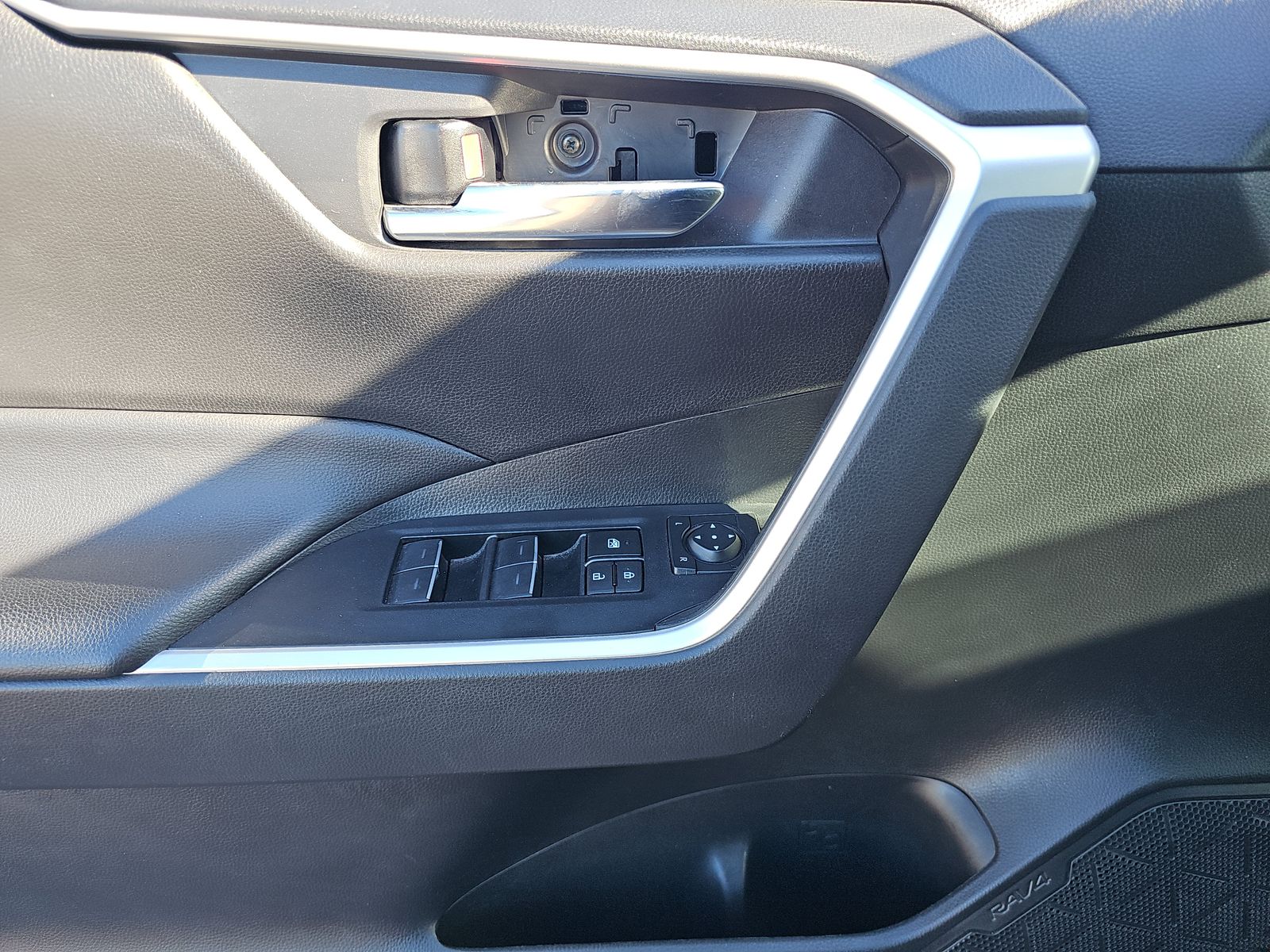 2024 Toyota RAV4 XLE AWD