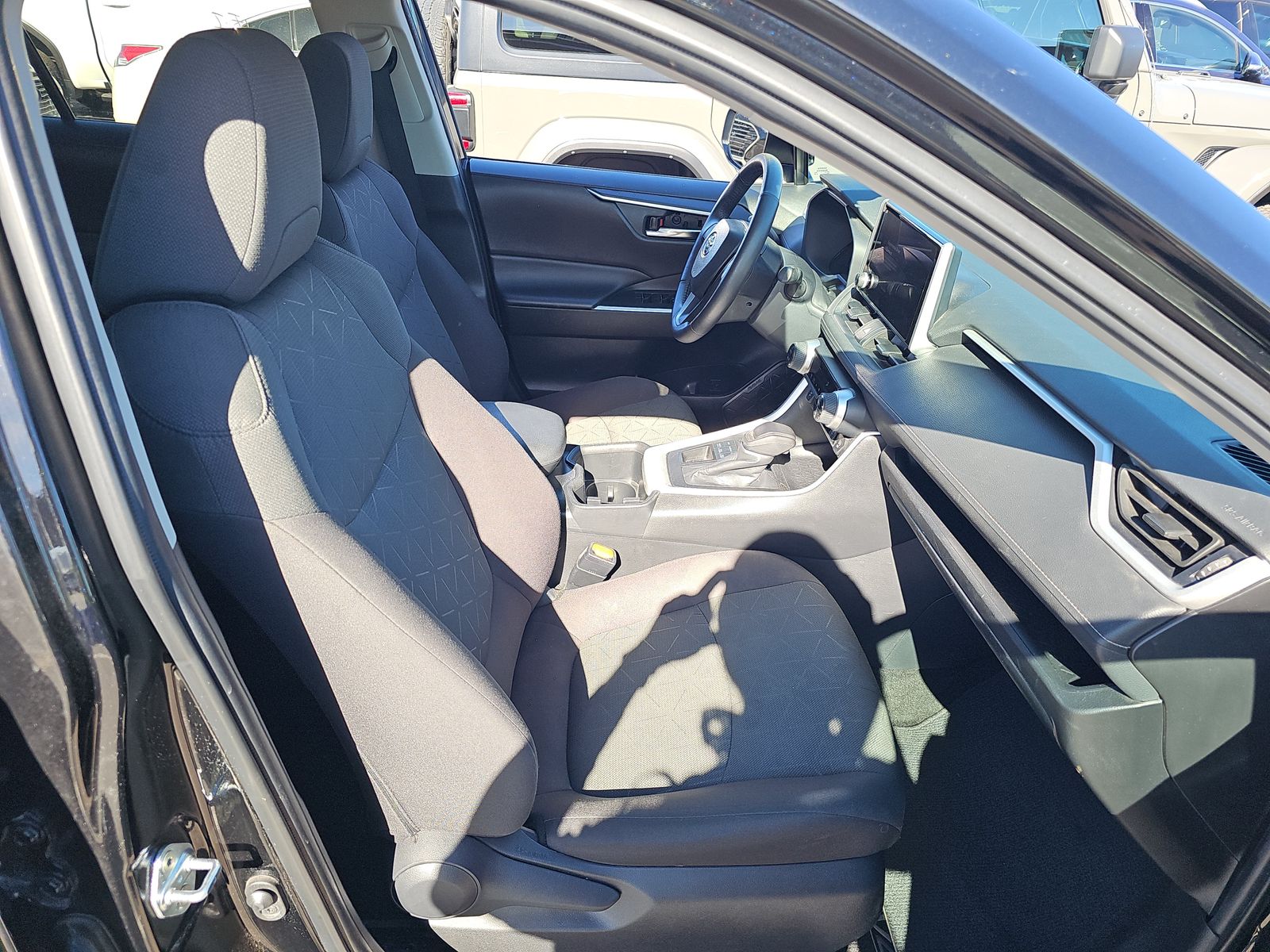 2024 Toyota RAV4 XLE AWD