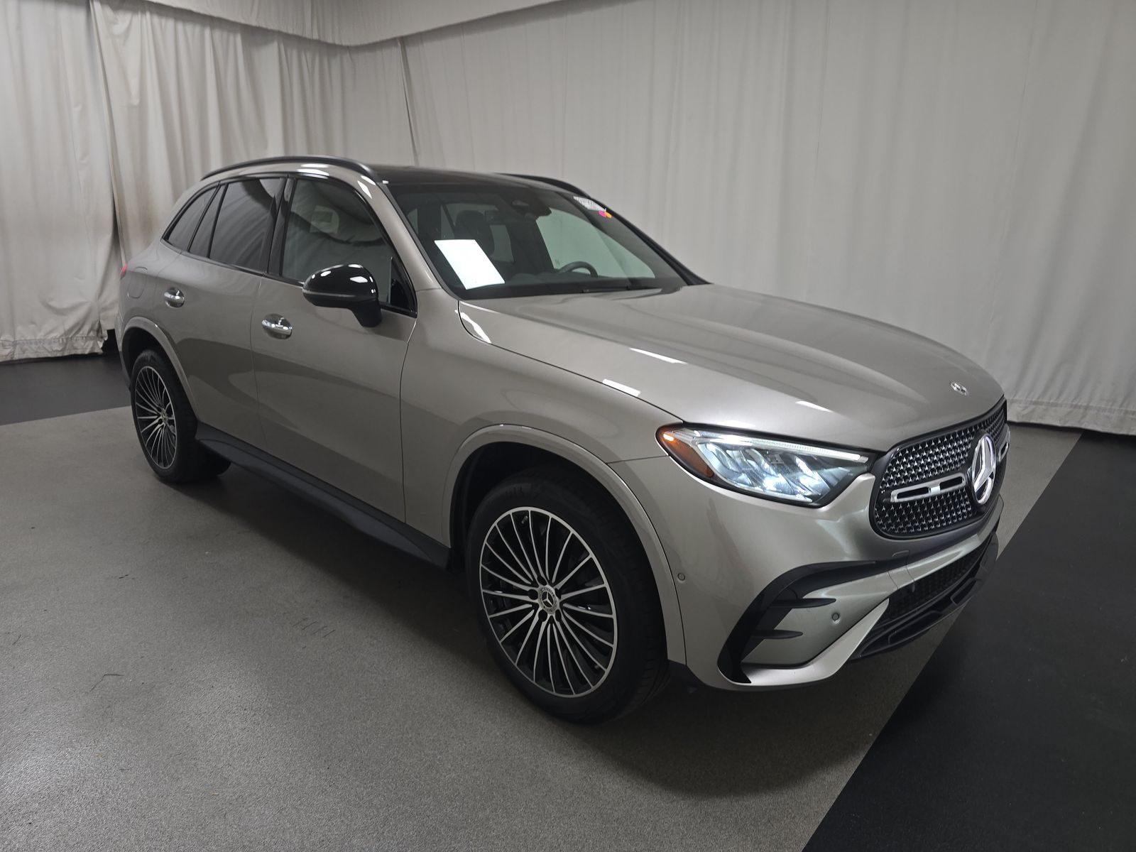 2024 Mercedes-Benz GLC GLC 300 RWD