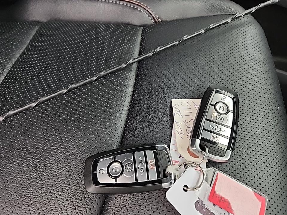 2023 Ford F-150 Lariat AWD