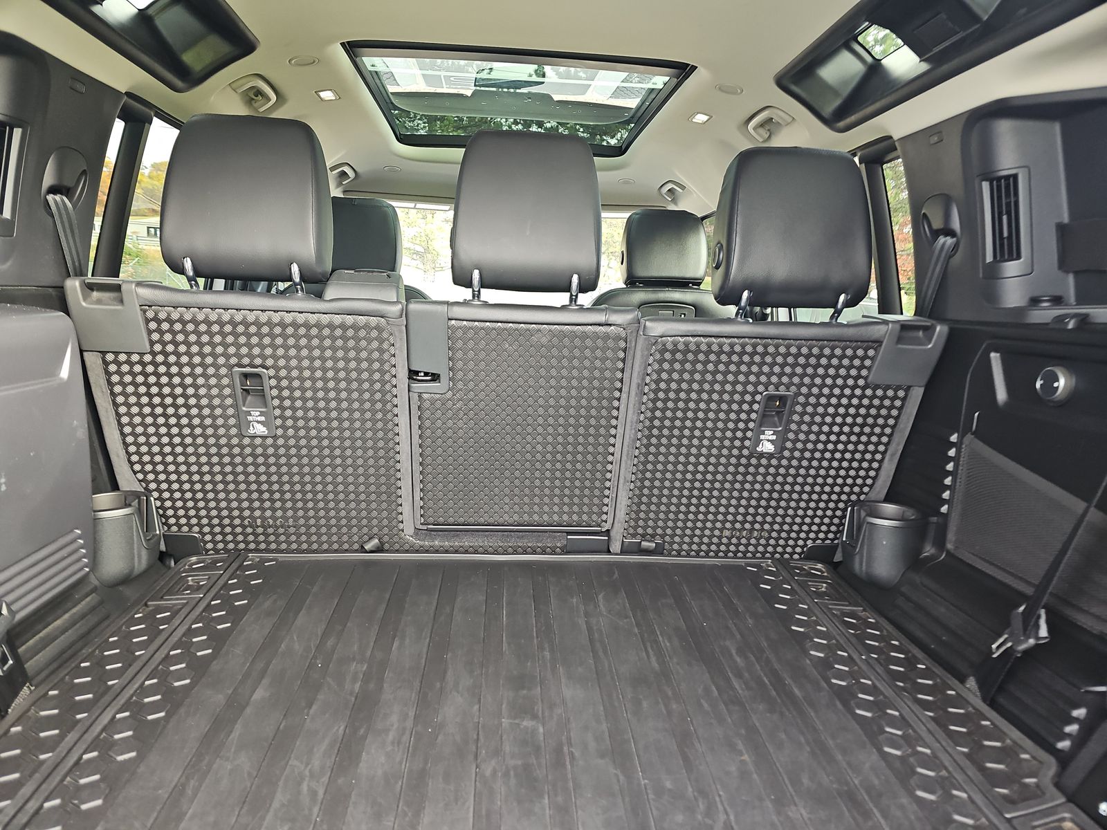 2020 Land Rover Defender 110 First Edition AWD