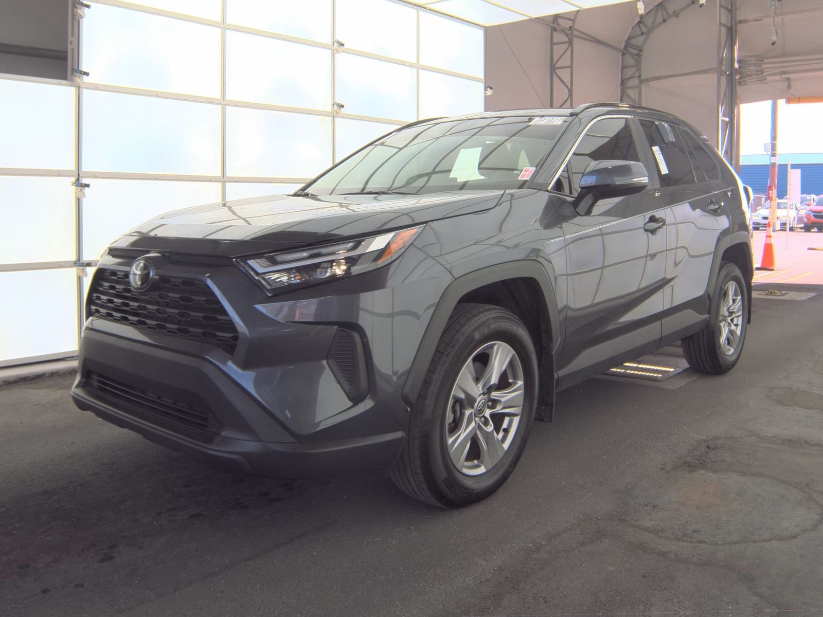 2024 Toyota RAV4 XLE FWD