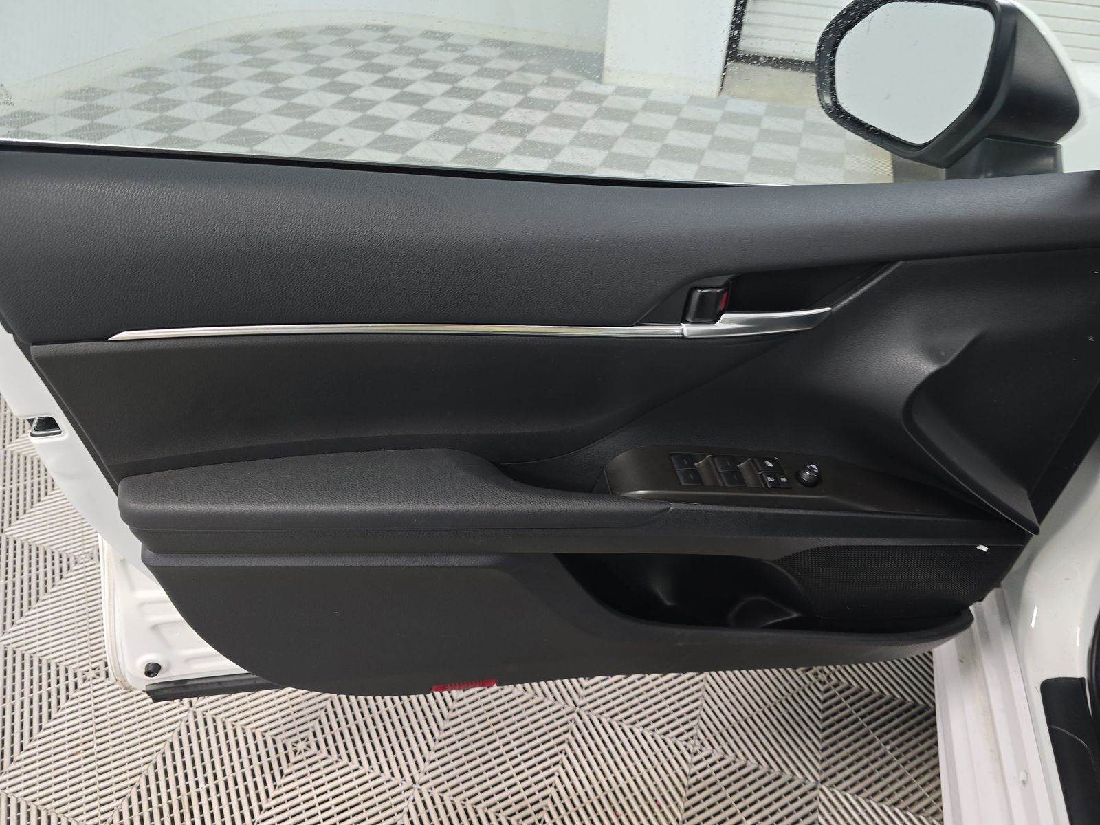 2024 Toyota Camry Hybrid SE FWD