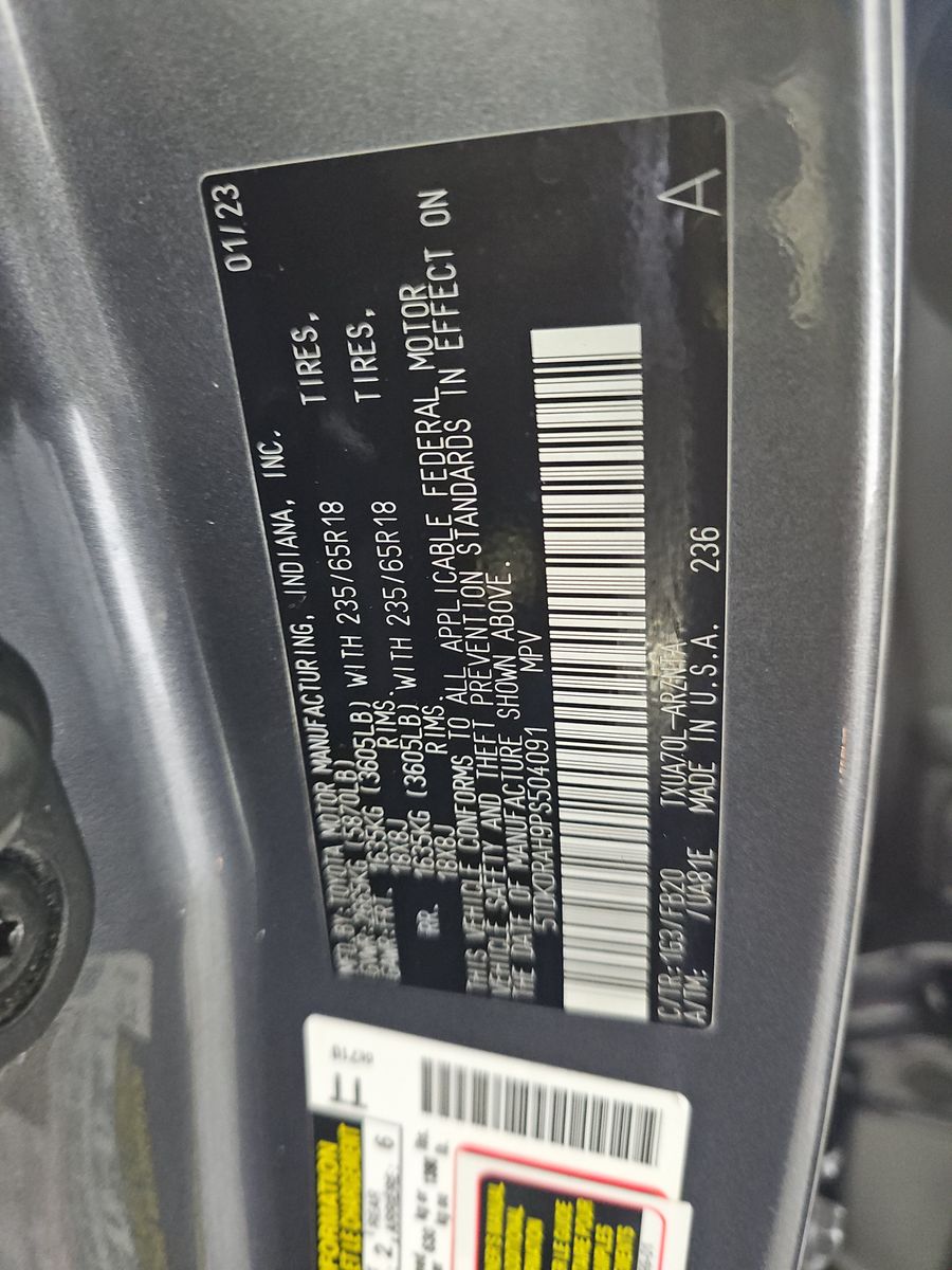 2023 Toyota Highlander LE FWD