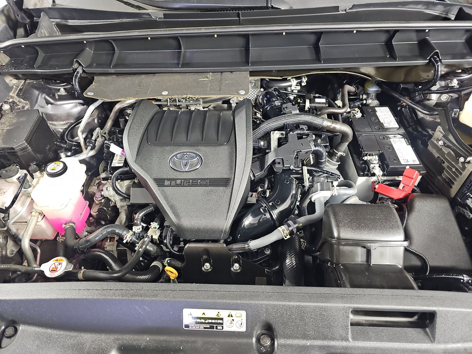 2023 Toyota Highlander LE FWD