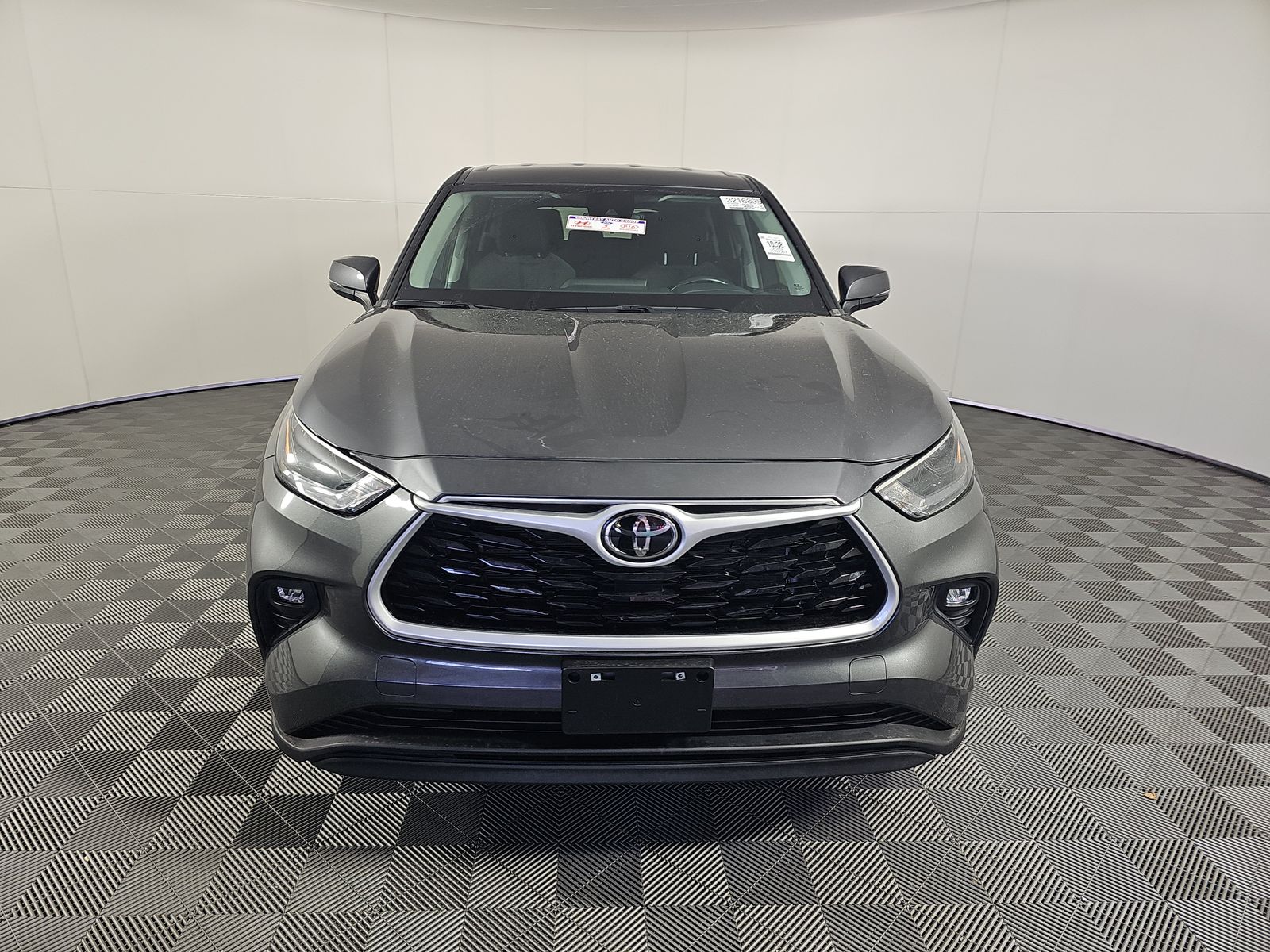 2023 Toyota Highlander LE FWD