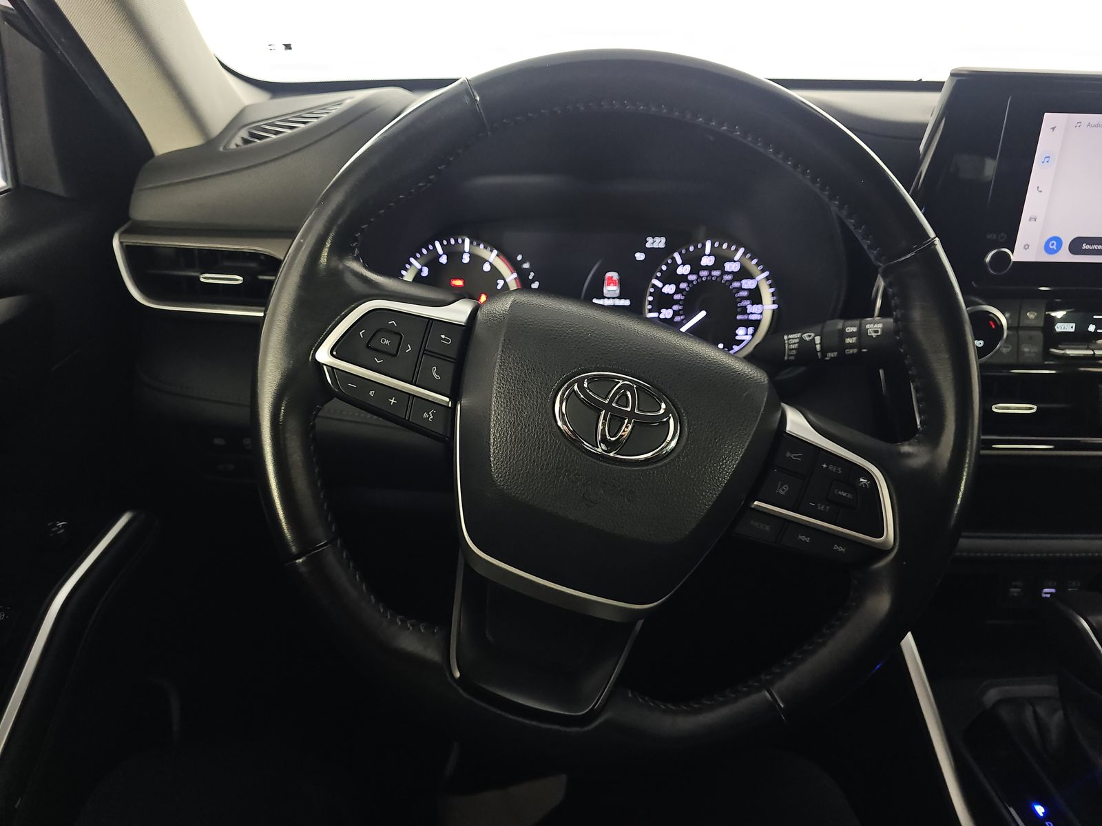 2023 Toyota Highlander LE FWD