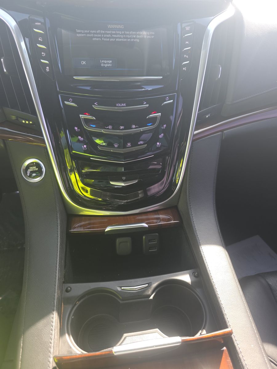 2020 Cadillac Escalade Luxury AWD