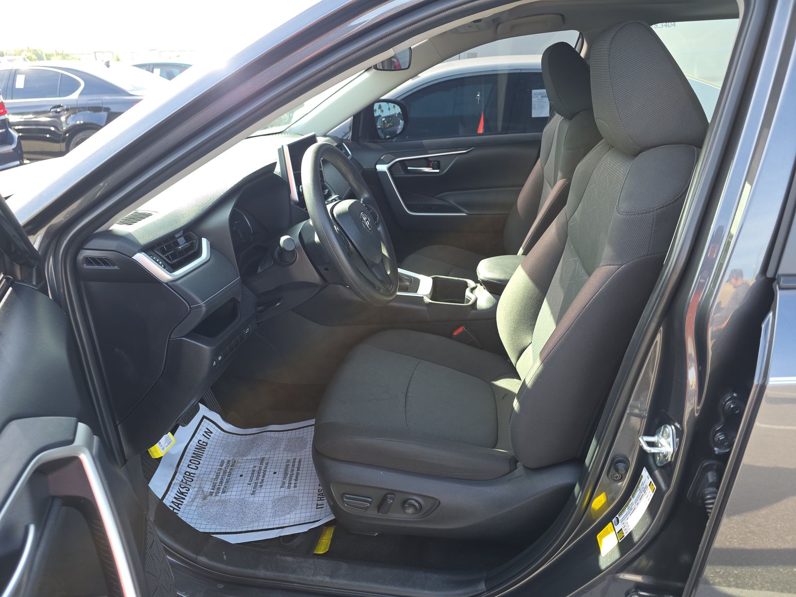 2024 Toyota RAV4 XLE FWD