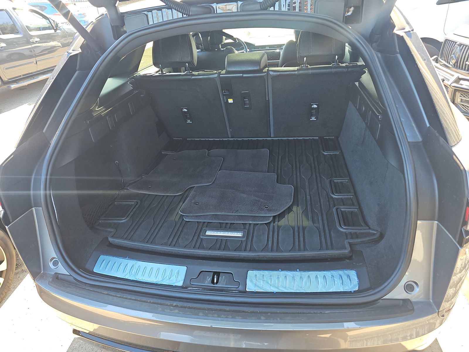 2022 Land Rover Range Rover Velar R-Dynamic S AWD