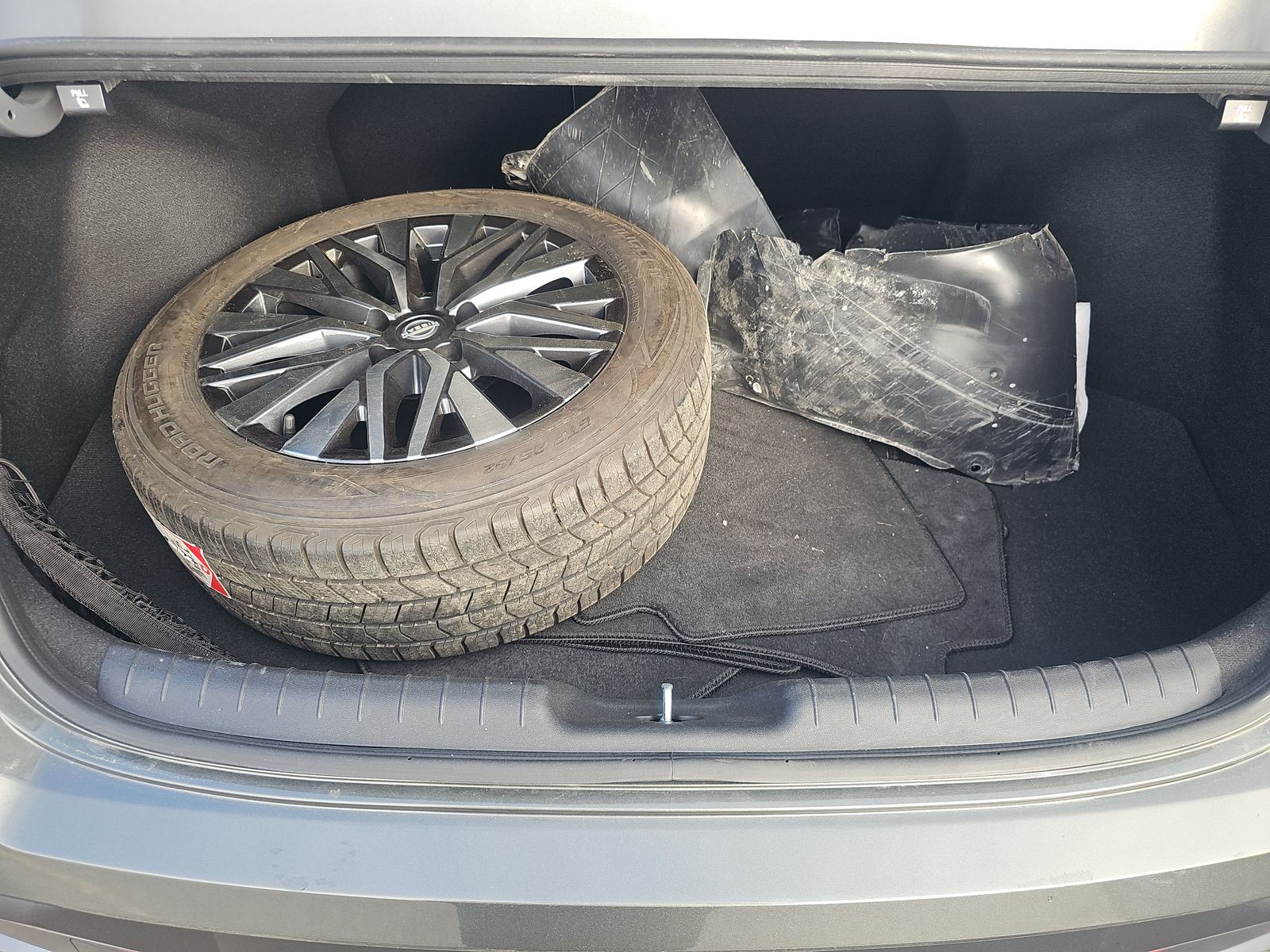 2025 Hyundai Elantra Hybrid Limited FWD