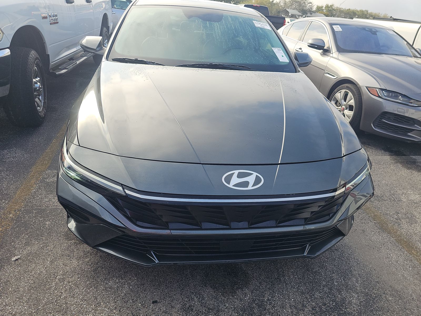 2025 Hyundai Elantra Hybrid Limited FWD