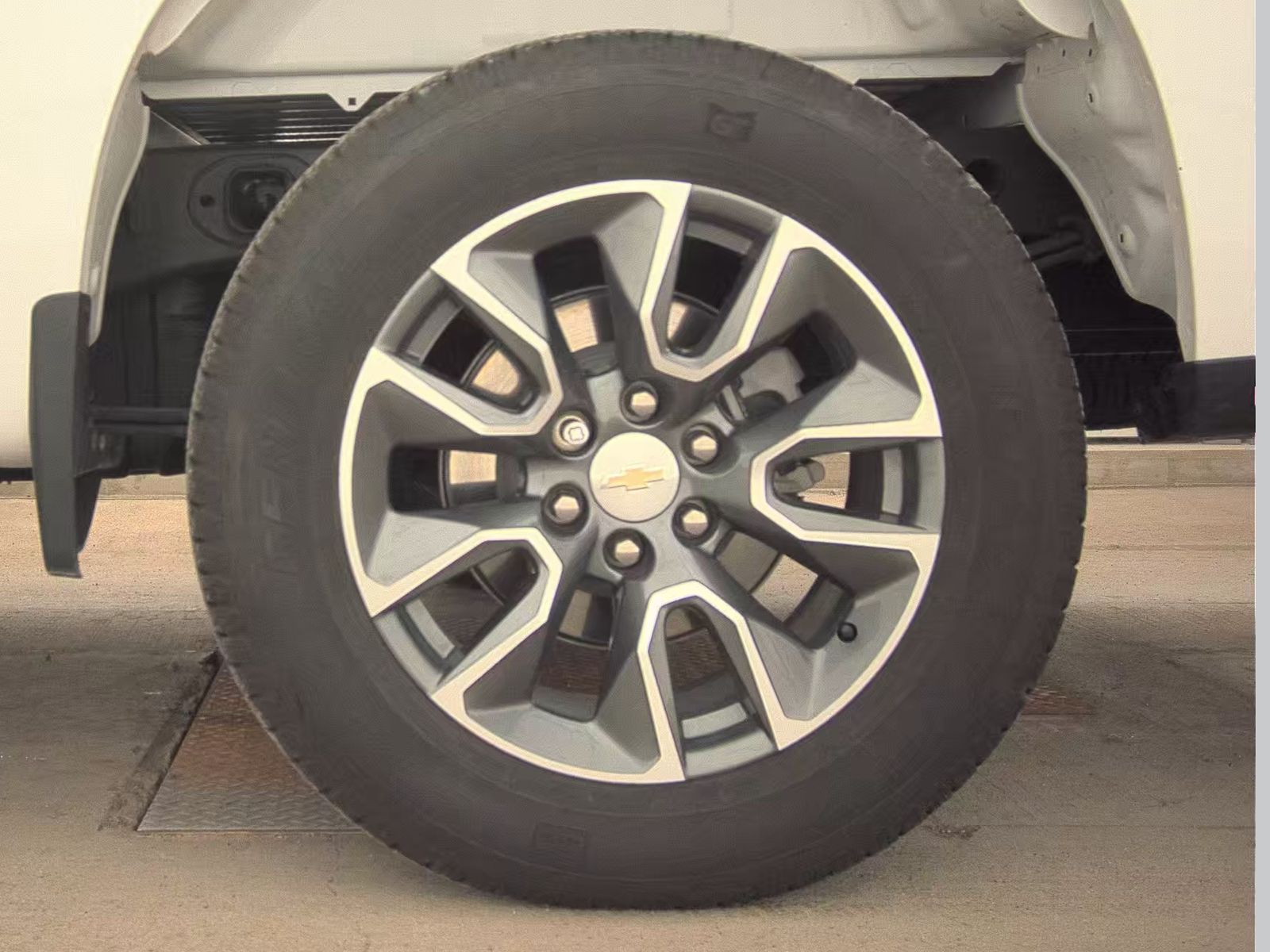 2023 Chevrolet Silverado 1500 LT AWD