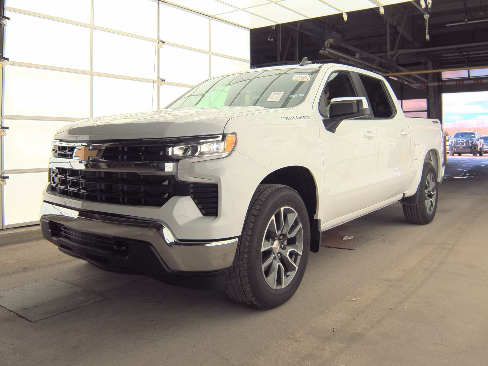 2023 Chevrolet Silverado 1500 LT AWD
