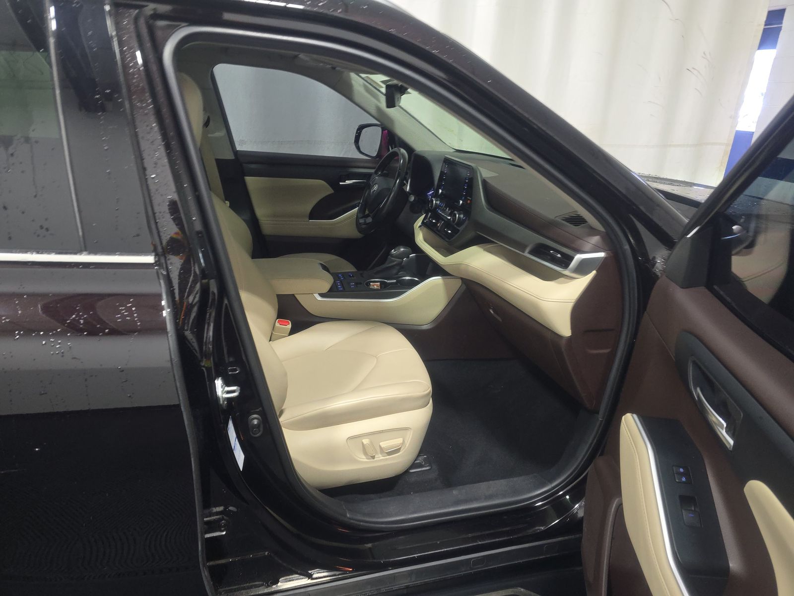 2020 Toyota Highlander XLE AWD