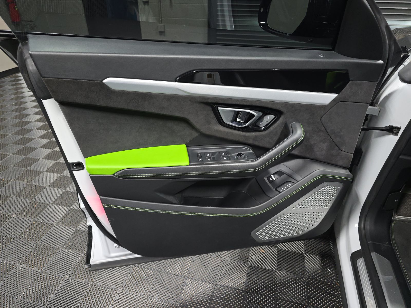 2020 Lamborghini Urus Base AWD