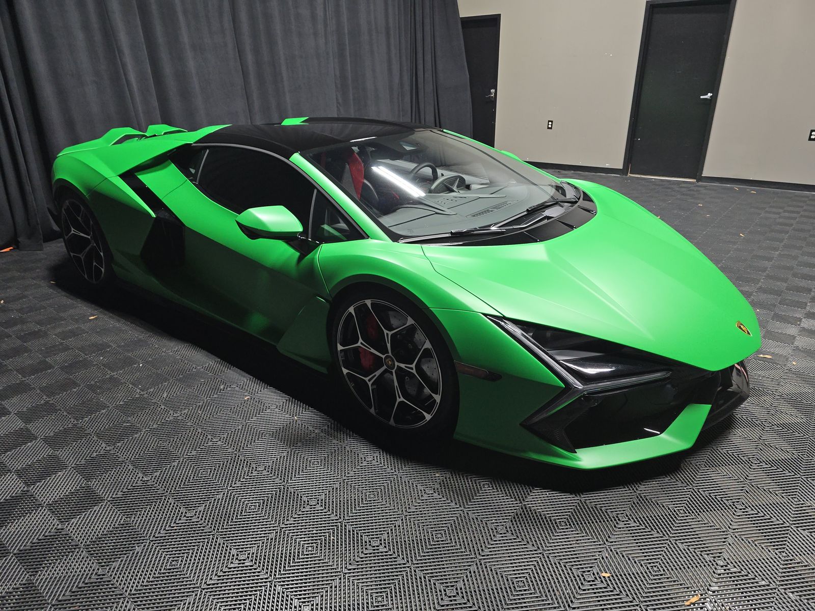 2024 Lamborghini Revuelto Base AWD