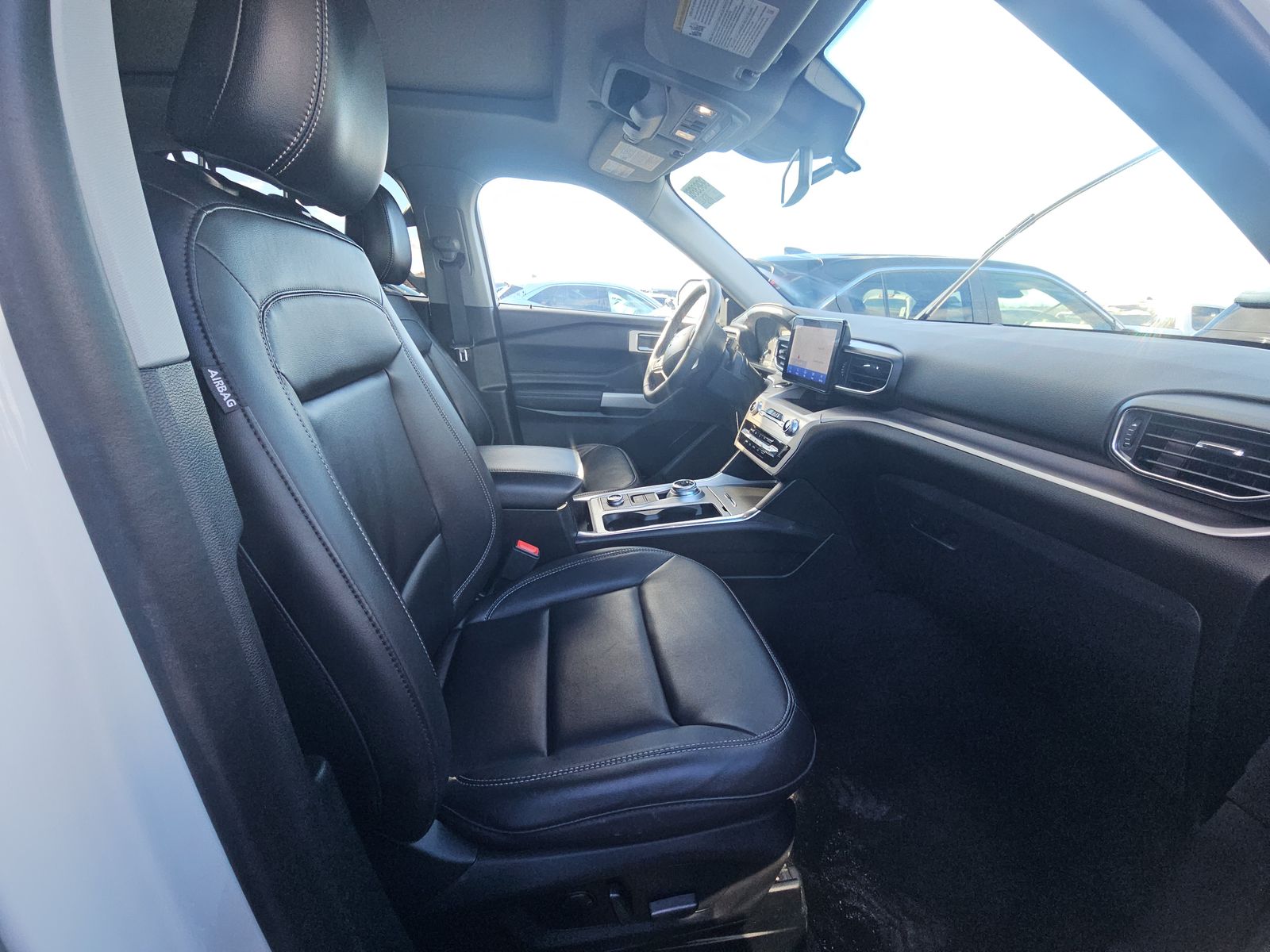 2023 Ford Explorer XLT AWD