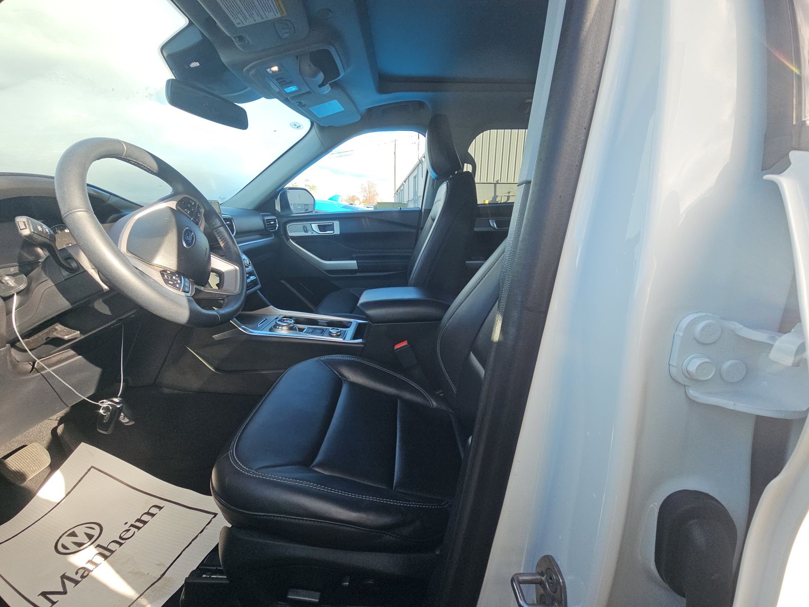 2023 Ford Explorer XLT AWD