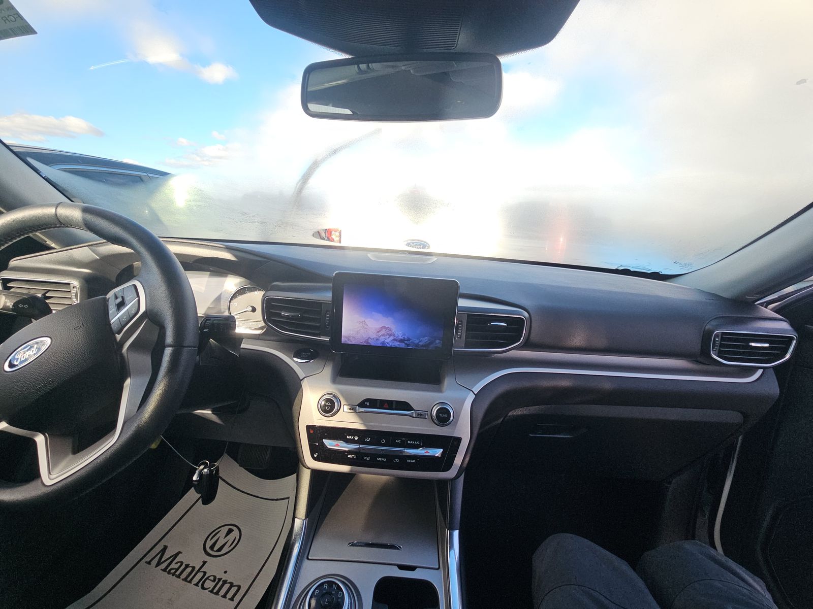 2023 Ford Explorer XLT AWD