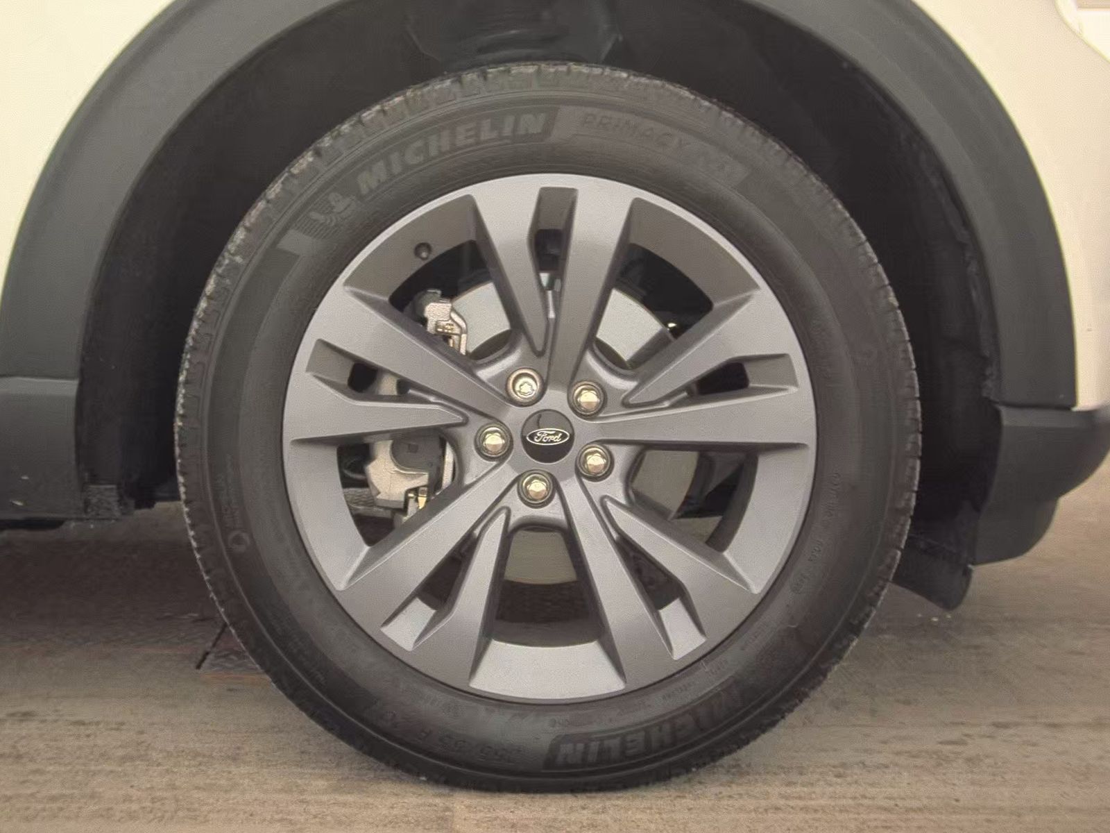 2023 Ford Explorer XLT AWD