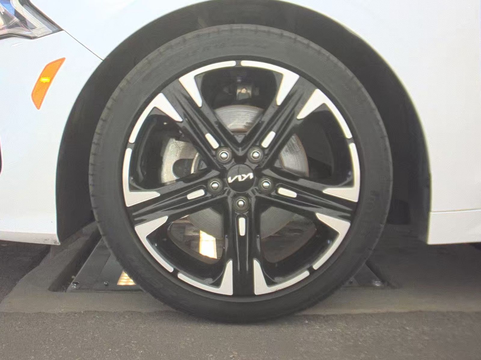 2023 Kia K5 GT-Line FWD