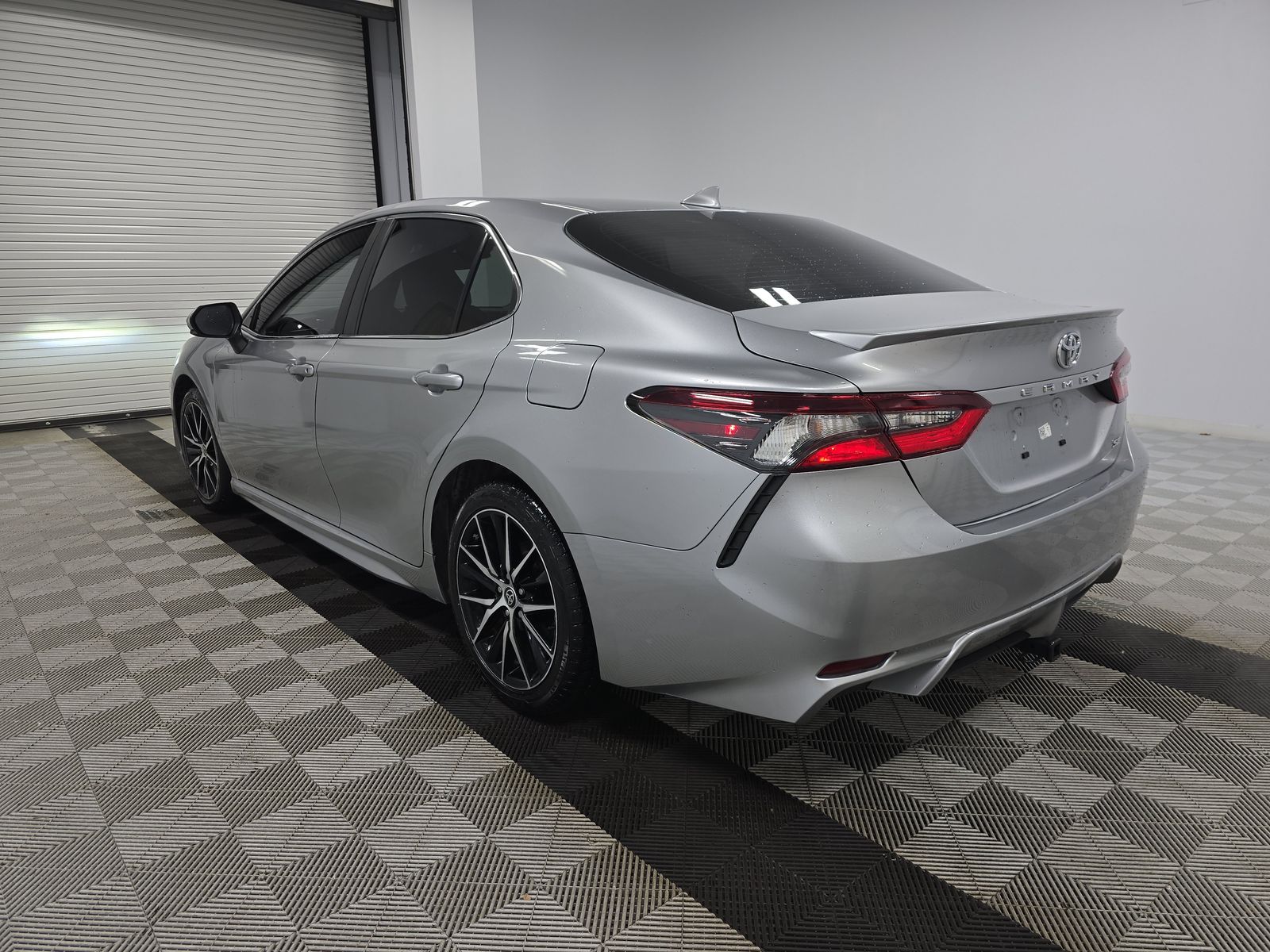 2023 Toyota Camry SE FWD