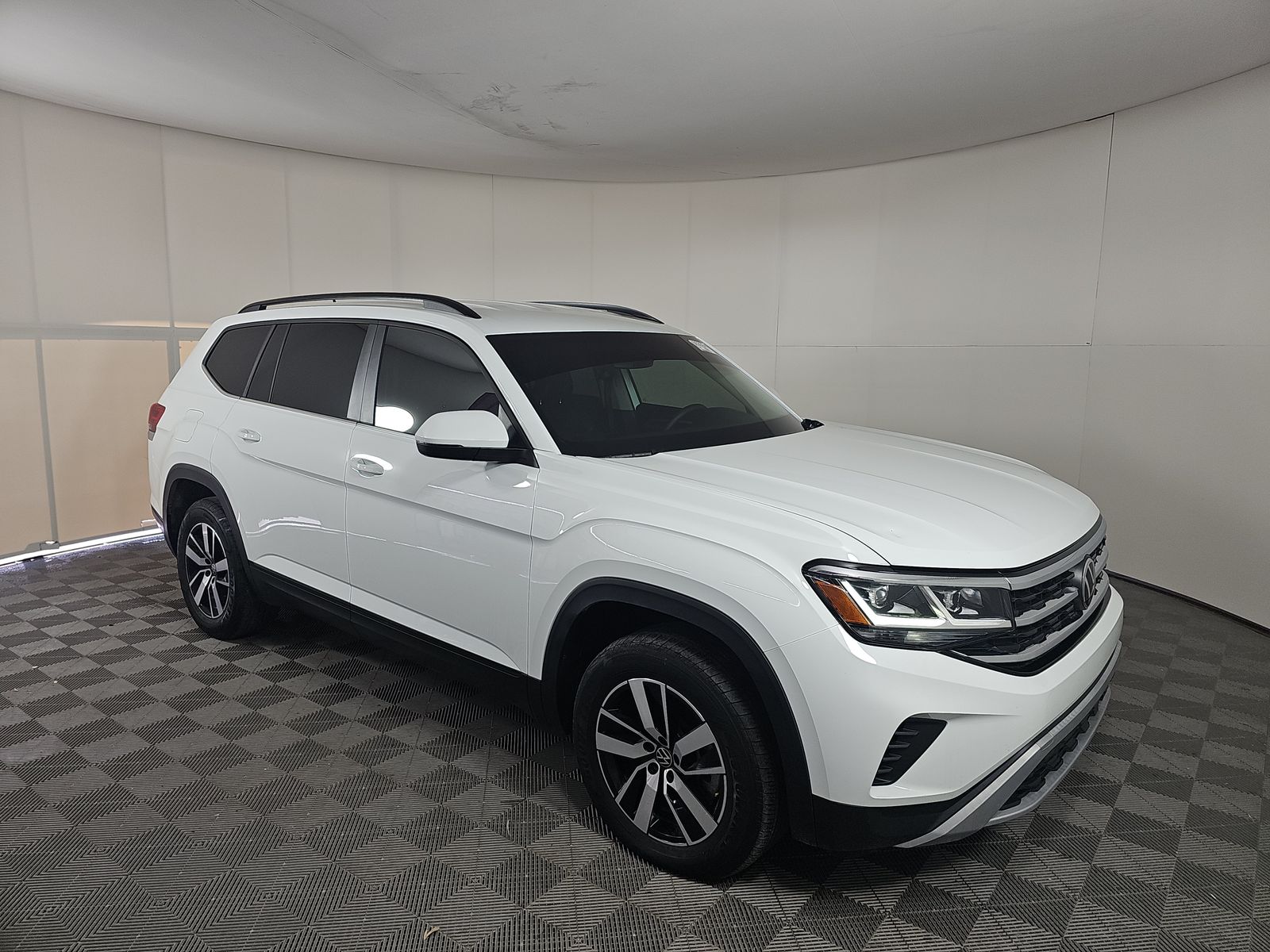 2023 Volkswagen Atlas 2.0T SE FWD