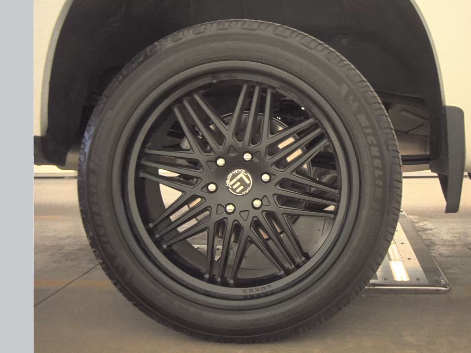 2023 Chevrolet Silverado 1500 RST AWD