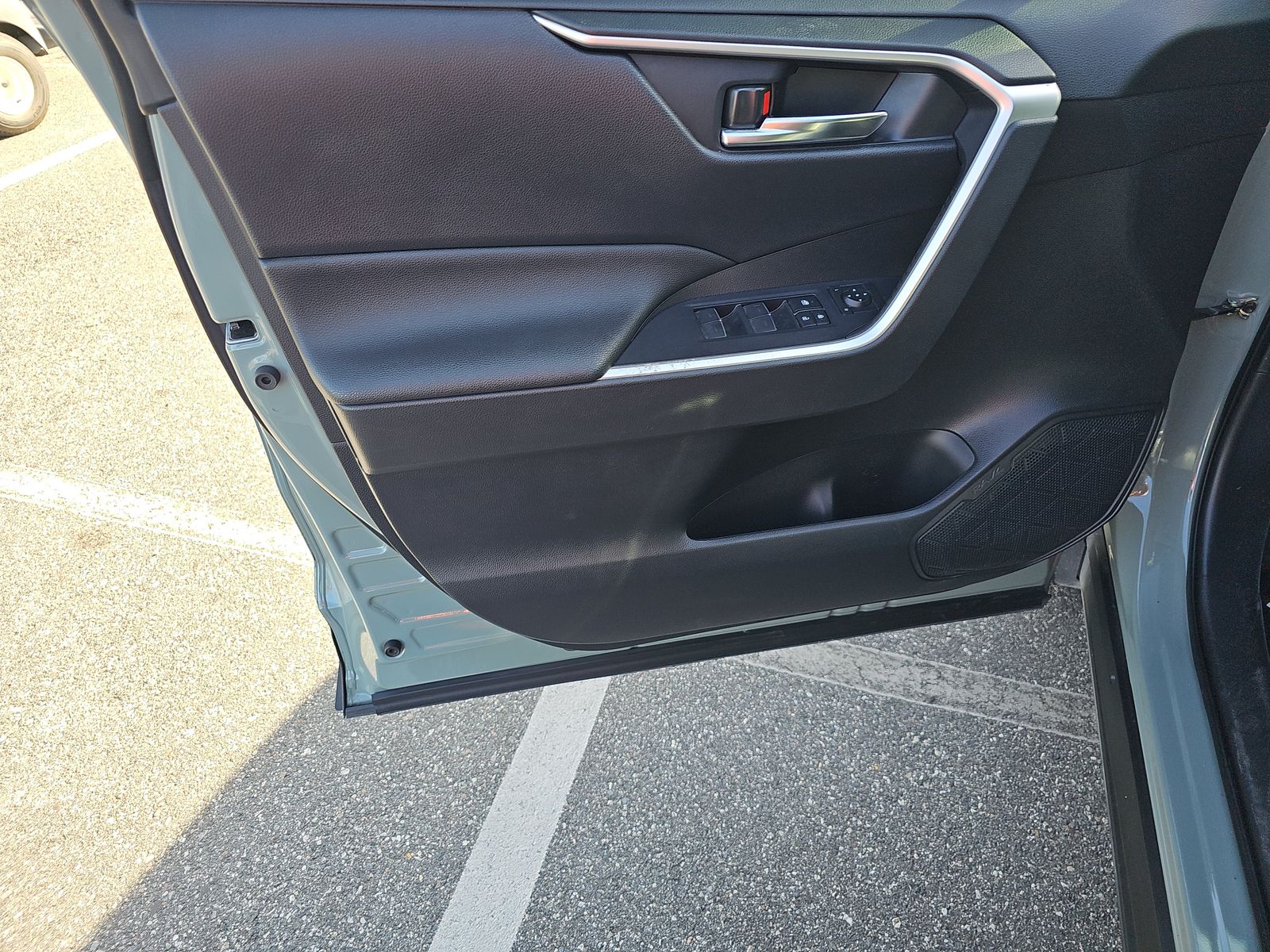 2022 Toyota RAV4 Hybrid XLE Premium AWD