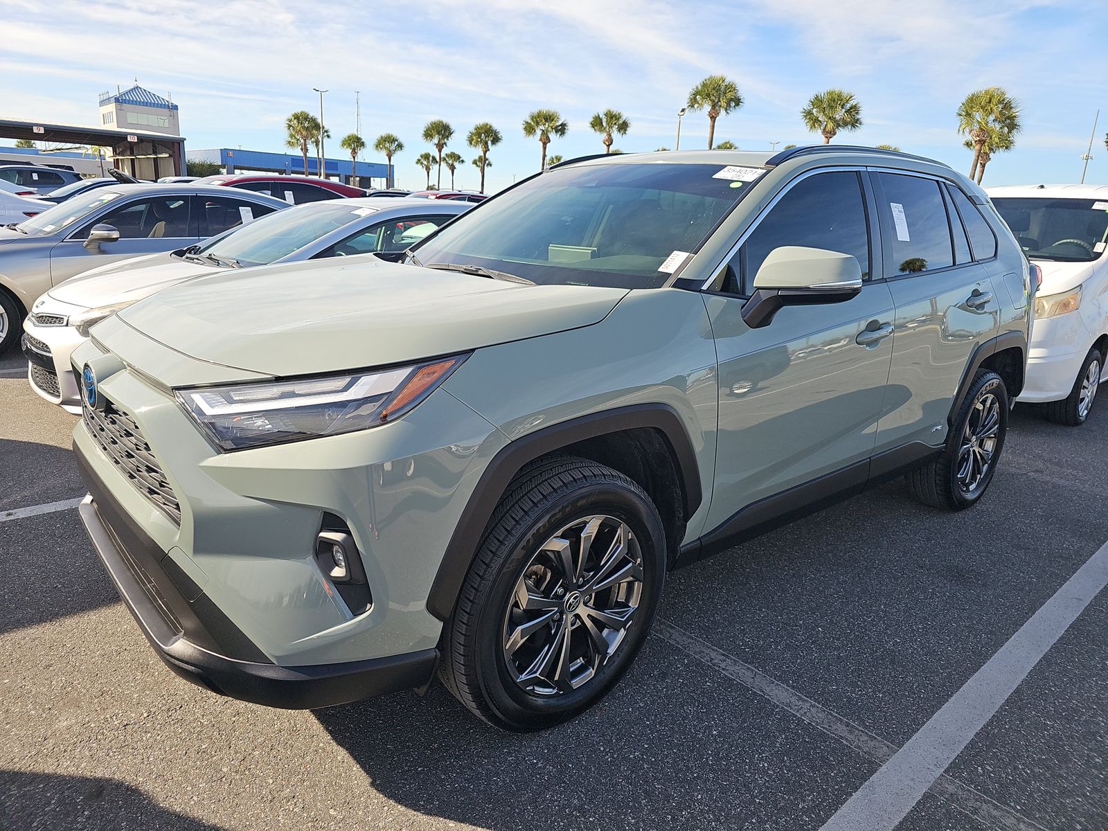2022 Toyota RAV4 Hybrid XLE Premium AWD