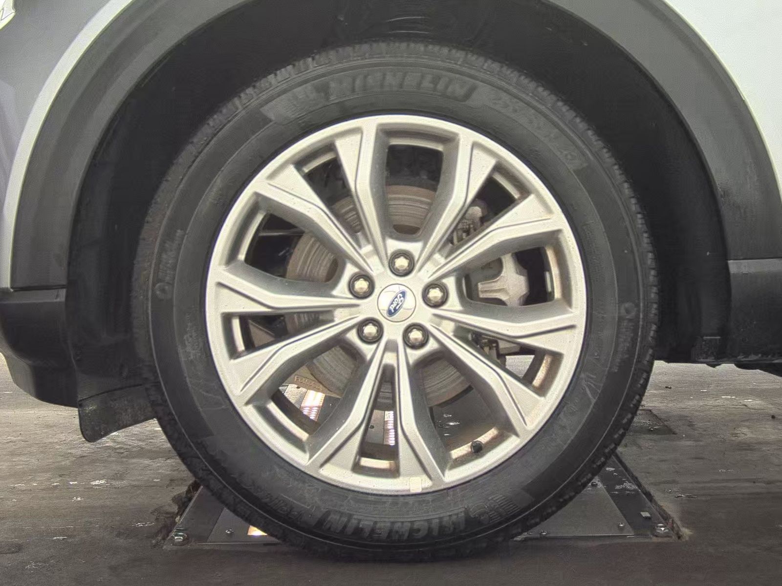 2023 Ford Explorer Limited AWD