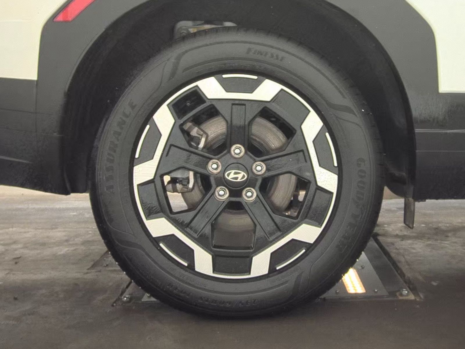 2025 Hyundai Santa Fe SEL FWD