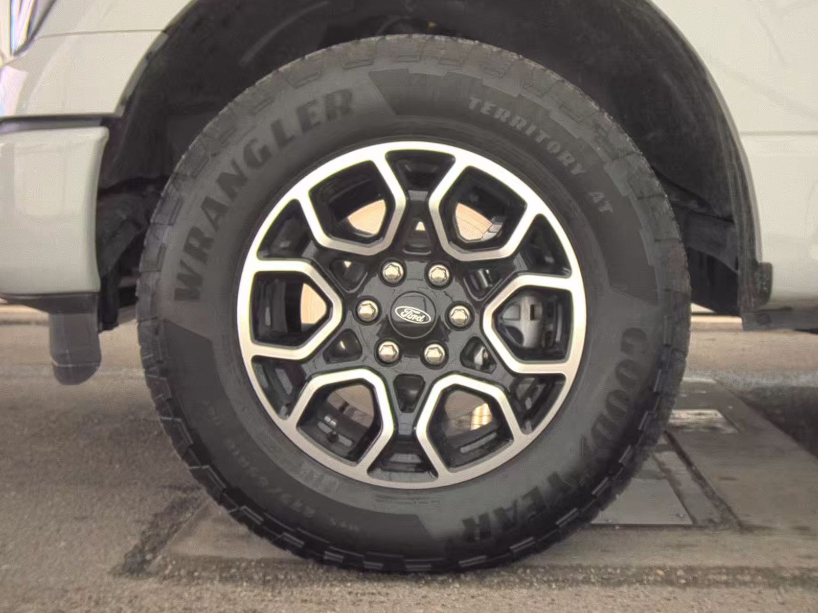 2023 Ford F-150 XL AWD