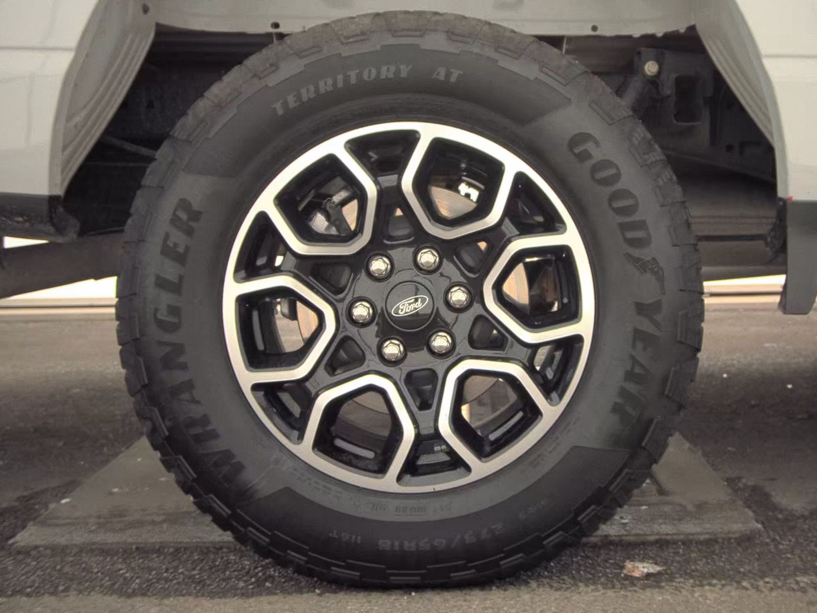 2023 Ford F-150 XL AWD