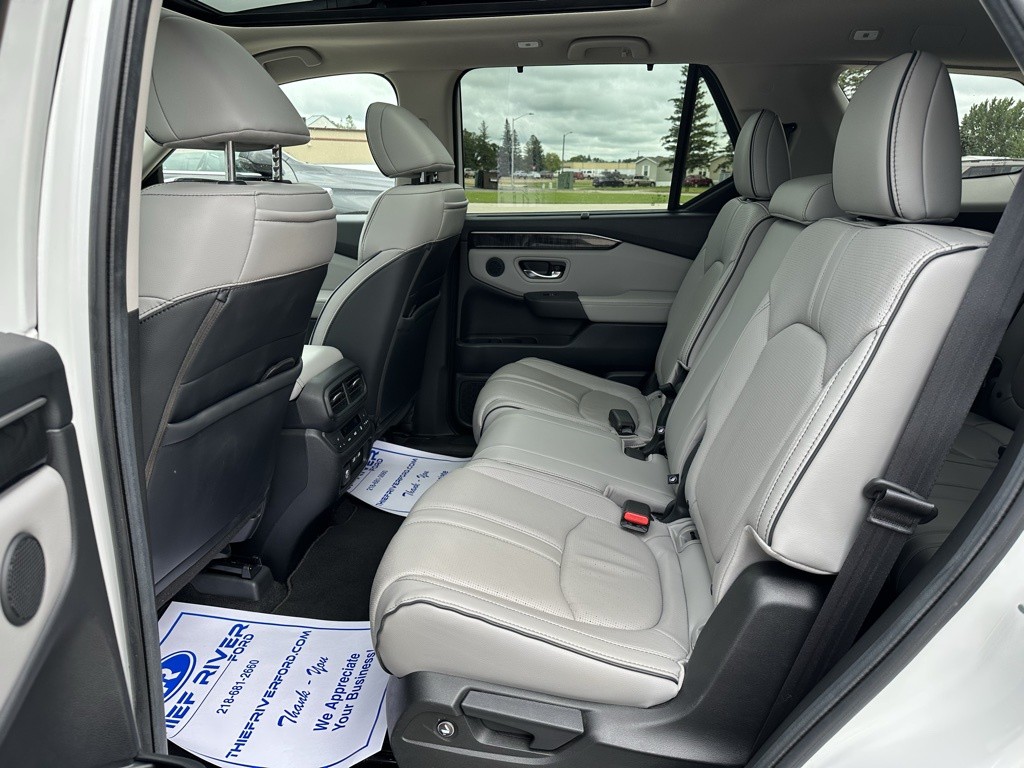 2023 Honda Pilot Elite AWD