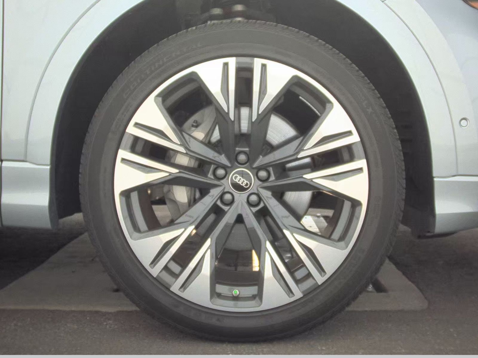 2025 Audi Q8 Premium Plus AWD