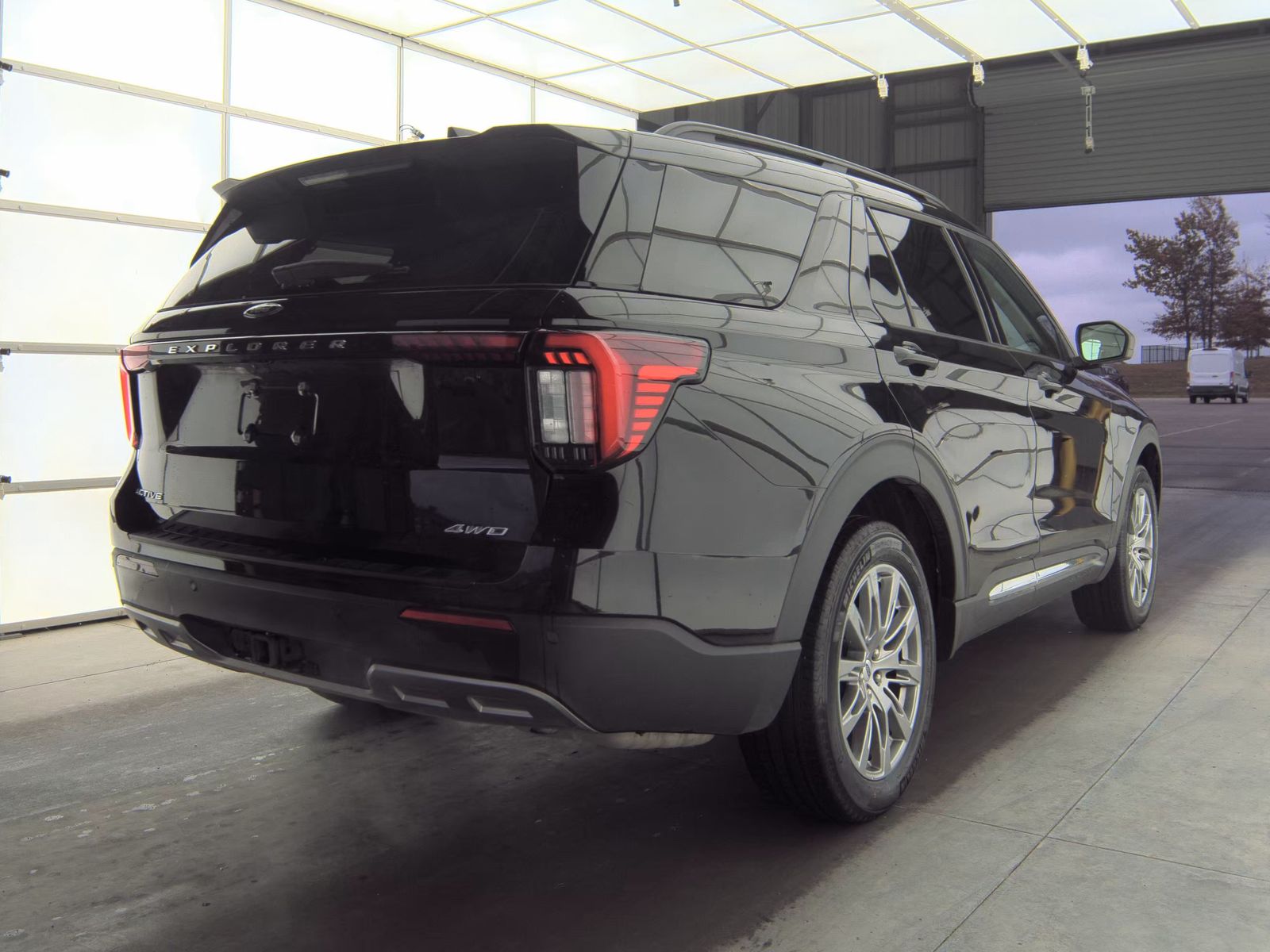 2025 Ford Explorer Active AWD