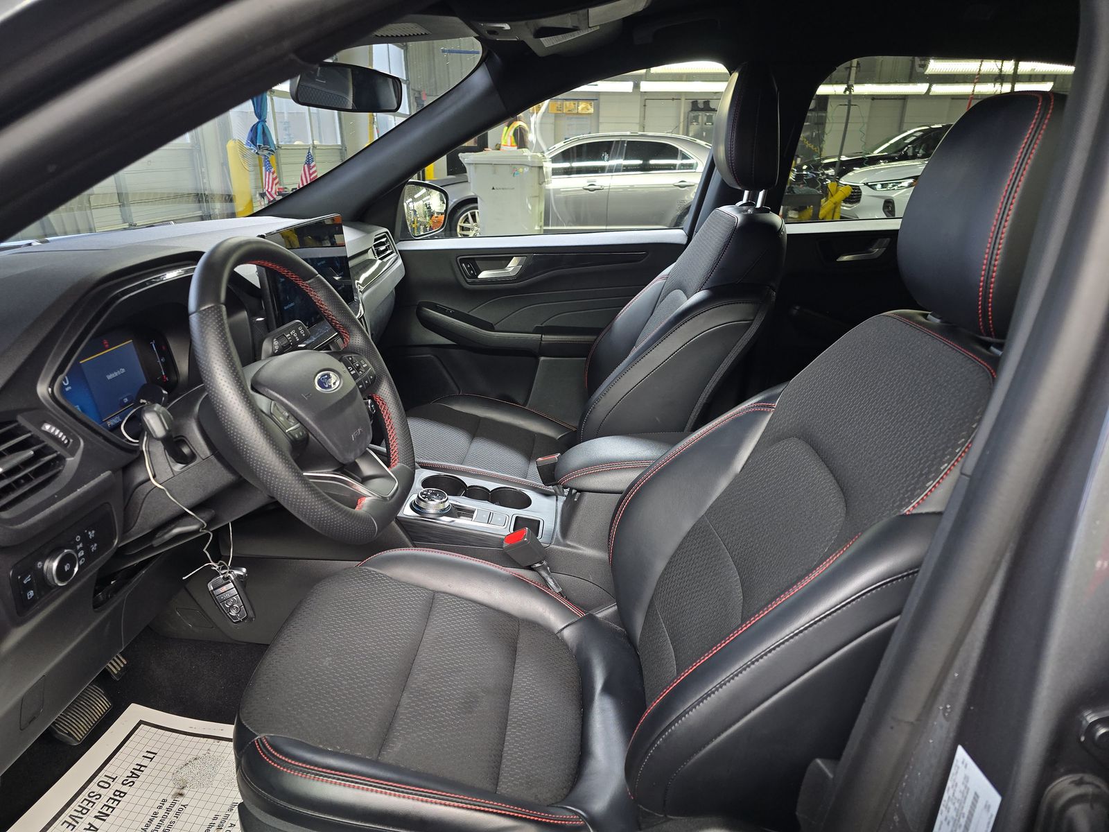 2025 Ford Escape Hybrid ST-Line Elite AWD