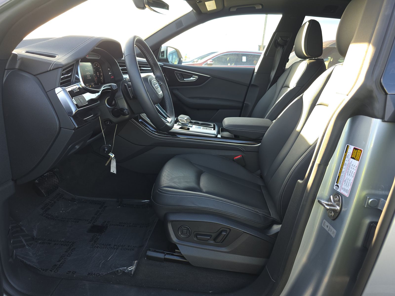 2025 Audi Q8 Premium Plus AWD